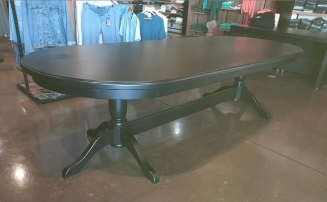 Mesa Reformada em Verniz