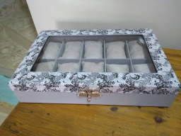 Caixa relógiio 10 divisórias com almofadas tampa vidro